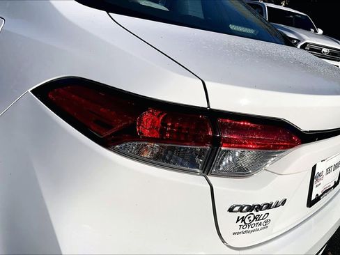 Certified 2021 Toyota Corolla LE image 26