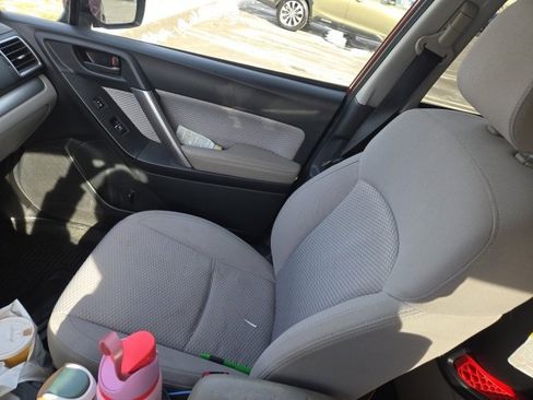 Used 2018 Subaru Forester 2.5i Premium w/ All-Weather Package image 8