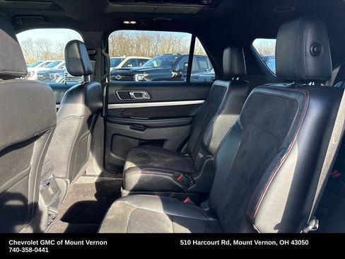 Used 2018 Ford Explorer XLT w/ Equipment Group 202A image 28