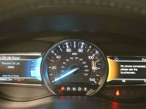 Used 2018 Ford Explorer XLT w/ Equipment Group 202A AWD/4WD image 15