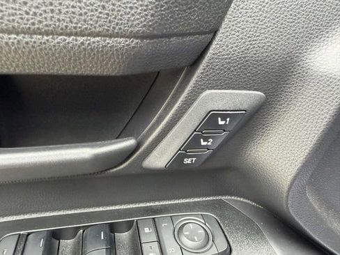 Used 2025 Toyota 4Runner 4WD image 19