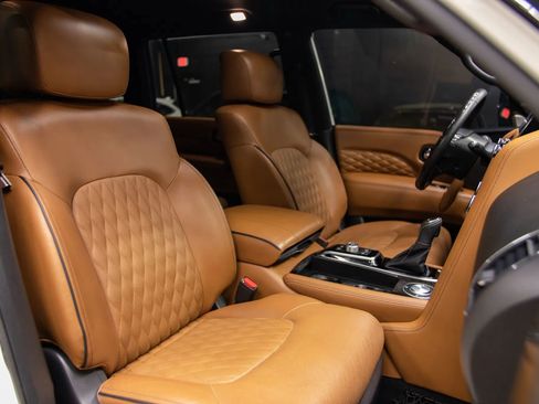 Used 2022 INFINITI QX80 Sensory w/ All-Season Package image 23