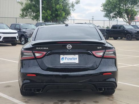 Used 2022 Nissan Maxima SR w/ Sport Mat Group FWD image 6