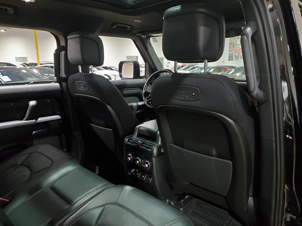 Used 2020 Land Rover Defender 110 X AWD/4WD image 21