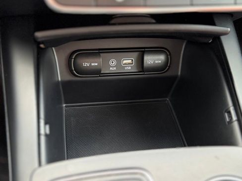 Used 2019 Kia Sorento S image 13