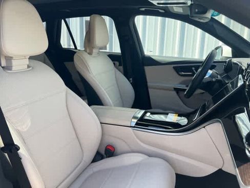 Certified 2023 Mercedes-Benz GLC 300 image 21