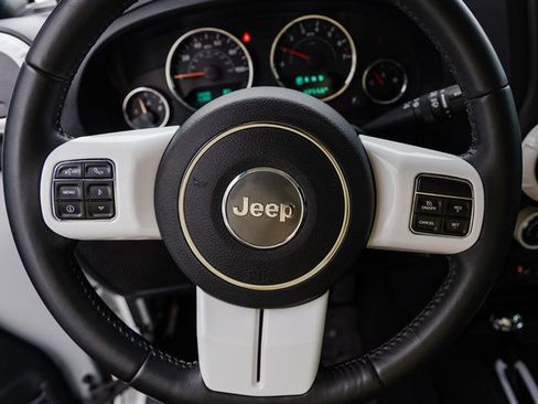 Used 2018 Jeep Wrangler Unlimited Sport S AWD/4WD image 20