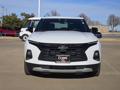 Used 2022 Chevrolet Blazer LT w/ Midnight/Sport Edition image 2