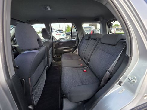 Used 2005 Honda CR-V LX image 22