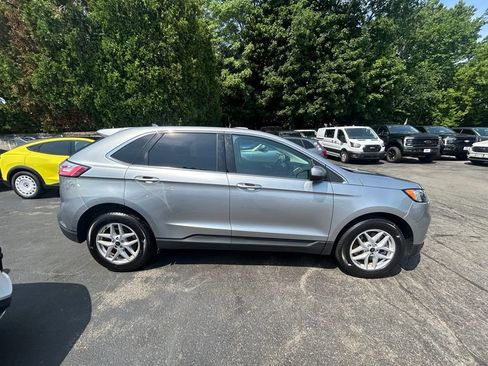 Used 2024 Ford Edge SEL AWD/4WD image 10