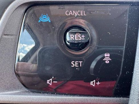 Certified 2025 Nissan Murano SV AWD/4WD image 16