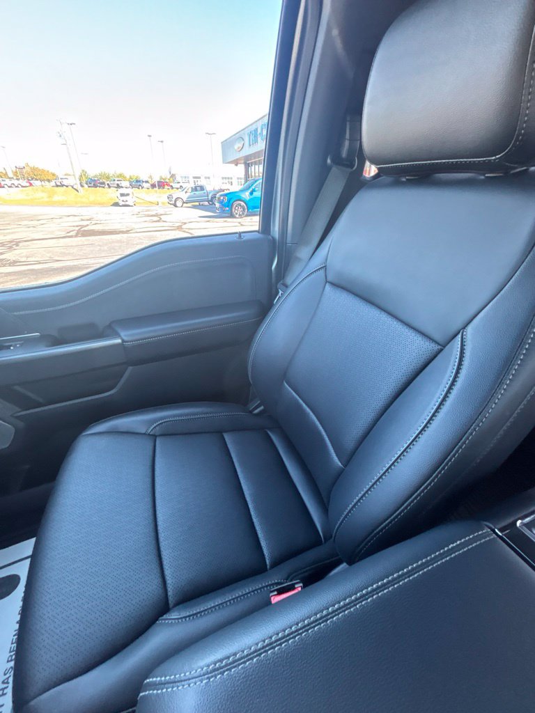 Used 2025 Ford F150 Lariat w/ Bed Utility Package AWD/4WD image 17