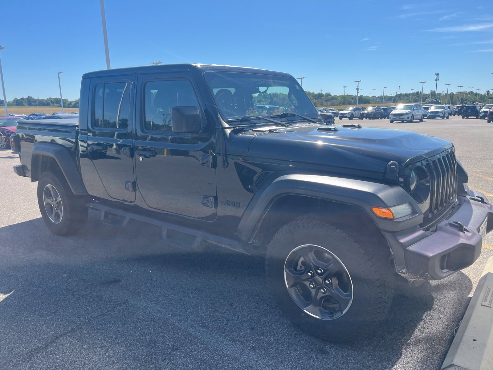 Used 2020 Jeep Gladiator Sport w/ Quick Order Package 24S AWD/4WD image 4