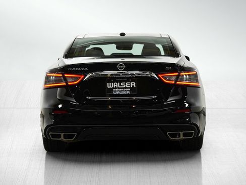 Used 2023 Nissan Maxima SL image 4