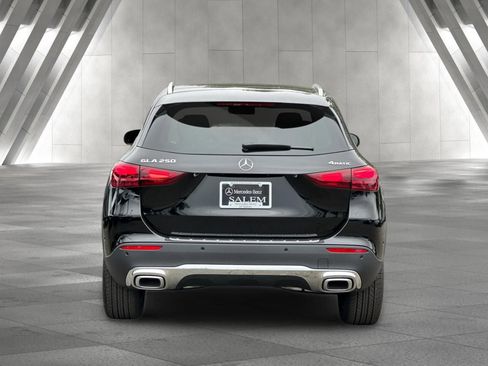 New 2026 Mercedes-Benz GLA 250 4MATIC image 5