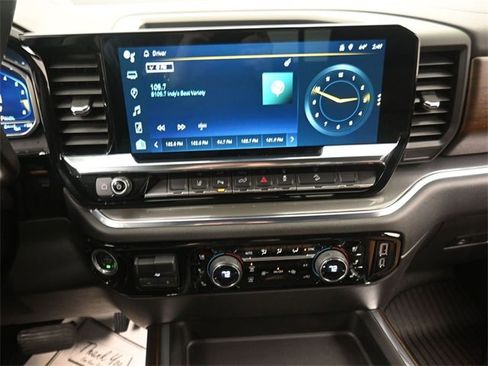 Used 2024 Chevrolet Silverado 2500 High Country w/ High Country Premium Package image 10