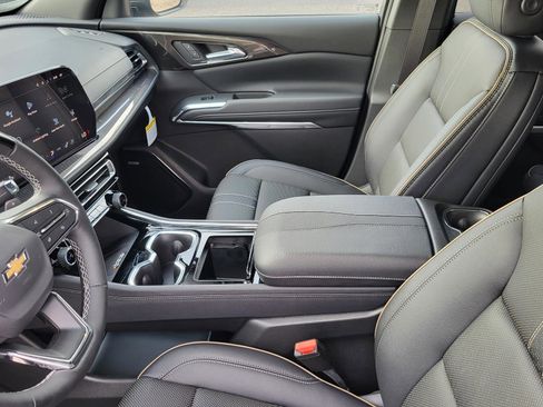 New 2026 Chevrolet Traverse High Country w/ LPO, Floor Liner Package image 19