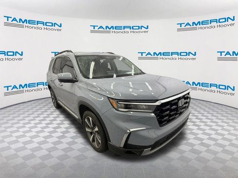Used 2023 Honda Pilot Elite image 7