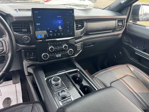Used 2023 Ford Expedition Max Limited AWD/4WD image 18