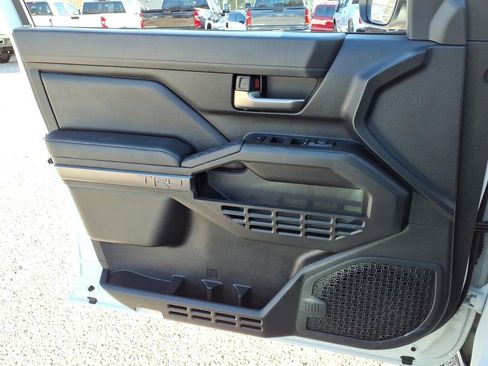 Used 2024 Toyota Tacoma TRD Sport image 32