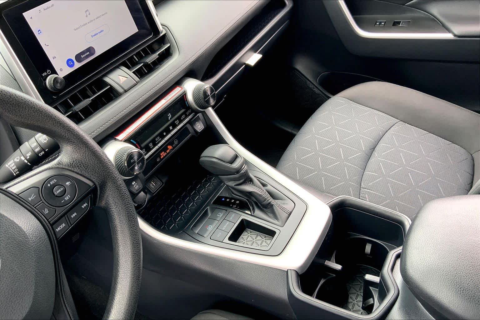 Used 2025 Toyota RAV4 XLE w/ Convenience Package FWD image 16