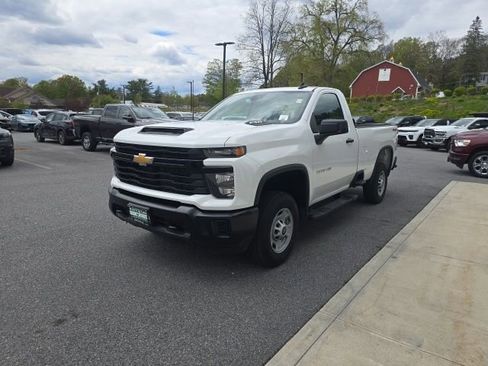 Used 2025 Chevrolet Silverado 2500 W/T w/ WT Convenience Package AWD/4WD image 3