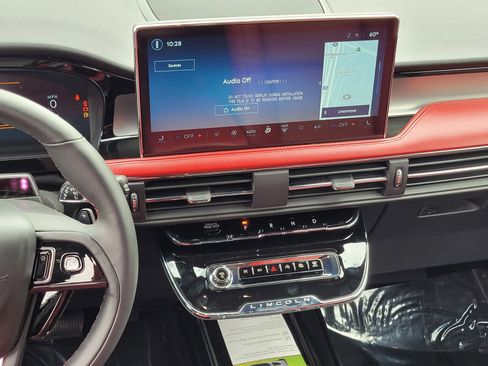 New 2025 Lincoln Corsair Reserve w/ Equipment Group 202A image 9