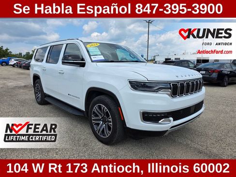 Used 2024 Jeep Wagoneer L Series II w/ Flexible Seating Group AWD/4WD image 1