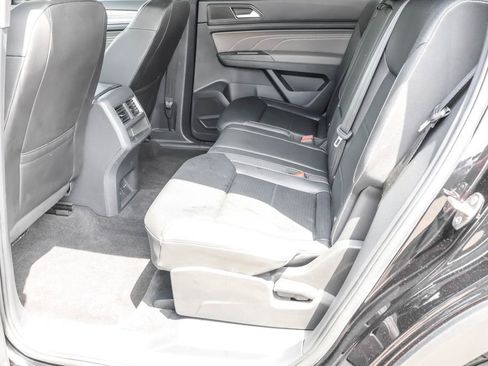 Used 2023 Volkswagen Atlas Cross Sport SE w/ Panoramic Sunroof Package AWD/4WD image 31