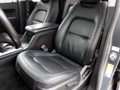 Used 2018 Chevrolet Colorado ZR2 image 7