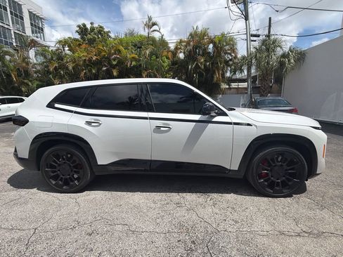Used 2025 BMW XM AWD/4WD image 8