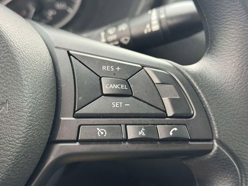Used 2025 Nissan Sentra S FWD image 20