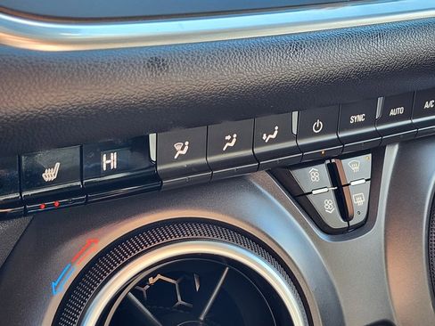 Used 2021 Chevrolet Blazer LT w/ Sound & Technology Package image 23