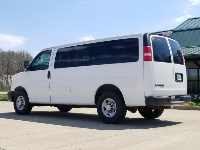 Used 2016 Chevrolet Express 2500 LS RWD image 3