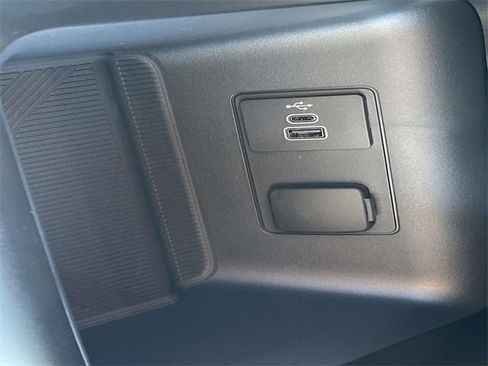 New 2026 Ford Explorer ST-Line w/ ST-Line Street Pack image 28