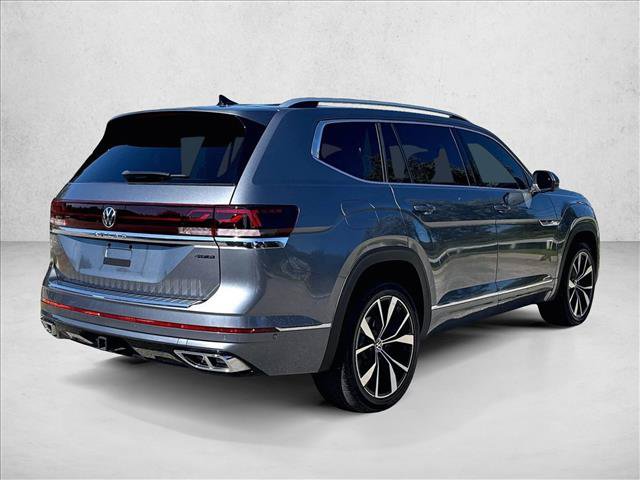 Used 2024 Volkswagen Atlas SEL Premium R-Line AWD/4WD image 2