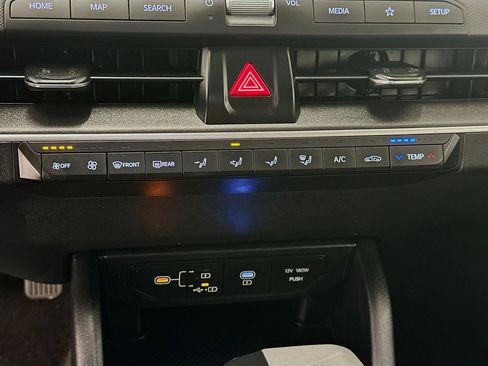 Used 2025 Kia K4 LXS image 24