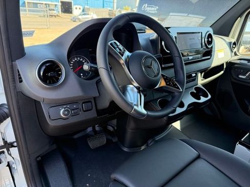 New 2026 Mercedes-Benz Sprinter 2500 image 10