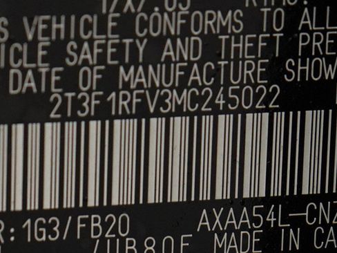 Used 2021 Toyota RAV4 LE AWD/4WD image 27