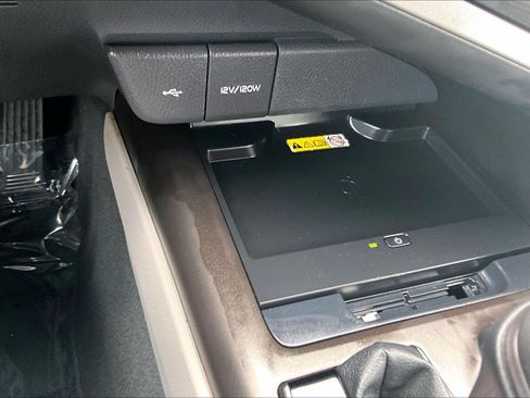 Used 2023 Toyota Camry SE w/ Audio Upgrade Package FWD image 31