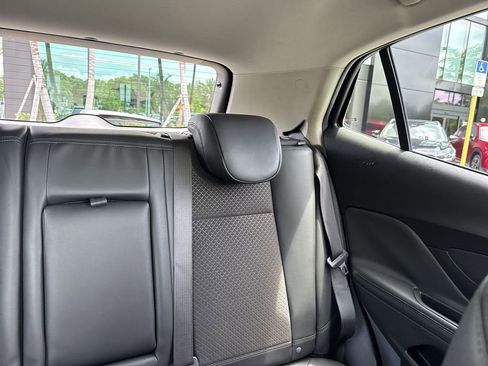 Used 2021 Buick Encore Preferred w/ Safety Package II FWD image 19