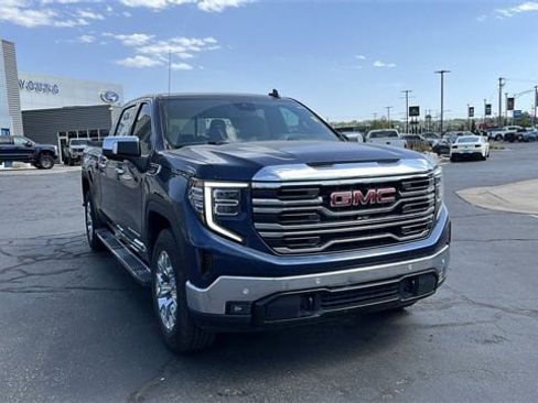 Used 2023 GMC Sierra 1500 SLT w/ SLT Premium Plus Package image 1