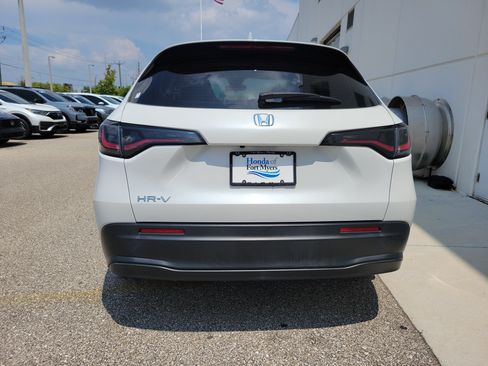 Used 2024 Honda HR-V LX image 5