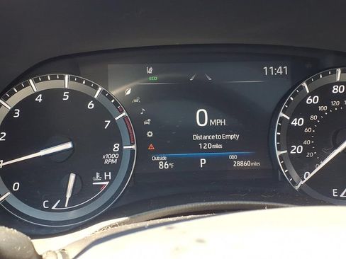 Used 2021 Toyota Highlander XLE AWD/4WD image 8