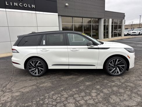 New 2026 Lincoln Aviator Black Label AWD/4WD image 8