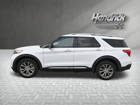 Used 2023 Ford Explorer Limited w/ Equipment Group 301A AWD/4WD image 6