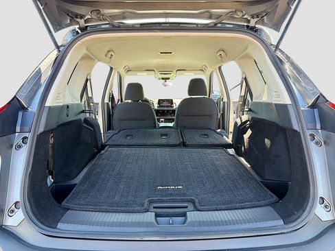 Used 2022 Nissan Rogue SV FWD image 7