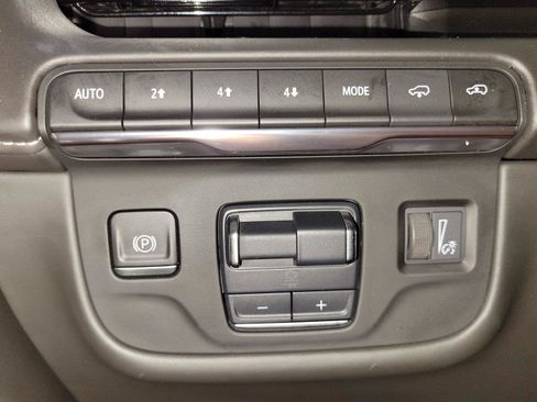 Used 2023 Cadillac Escalade Sport Platinum w/ LPO, ONYX Package AWD/4WD image 35