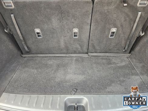 Used 2025 Nissan Pathfinder SV FWD image 34