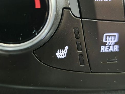 Used 2018 Chevrolet Traverse LT AWD/4WD image 18